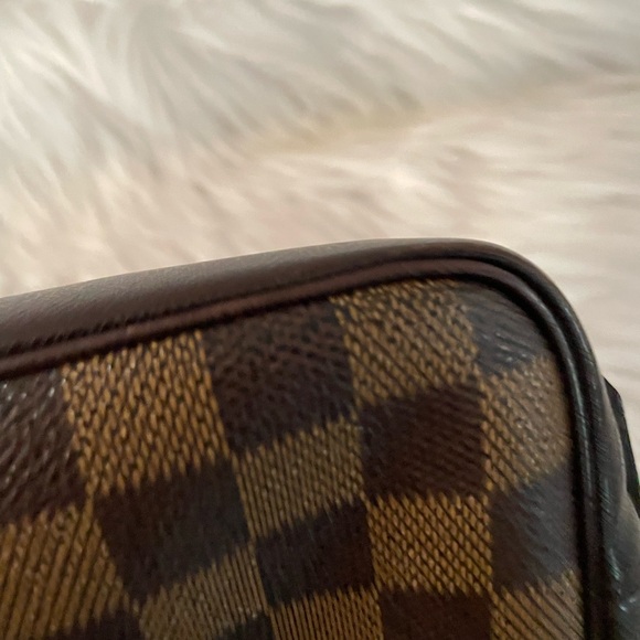 Authentic Louis Vuitton Makeup Bag - Picture 8 of 11